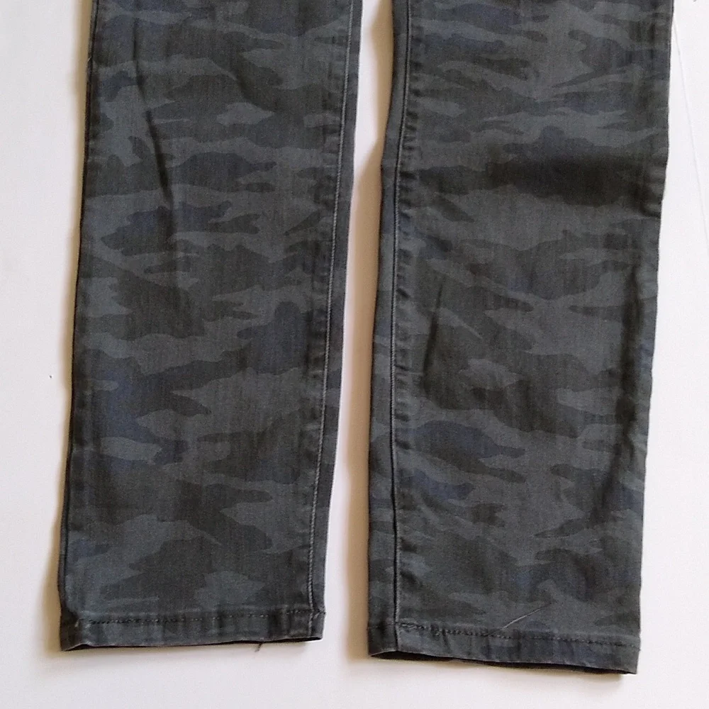 NWT Aero high rise jegging stretchy‎ camo skinny jeans 10